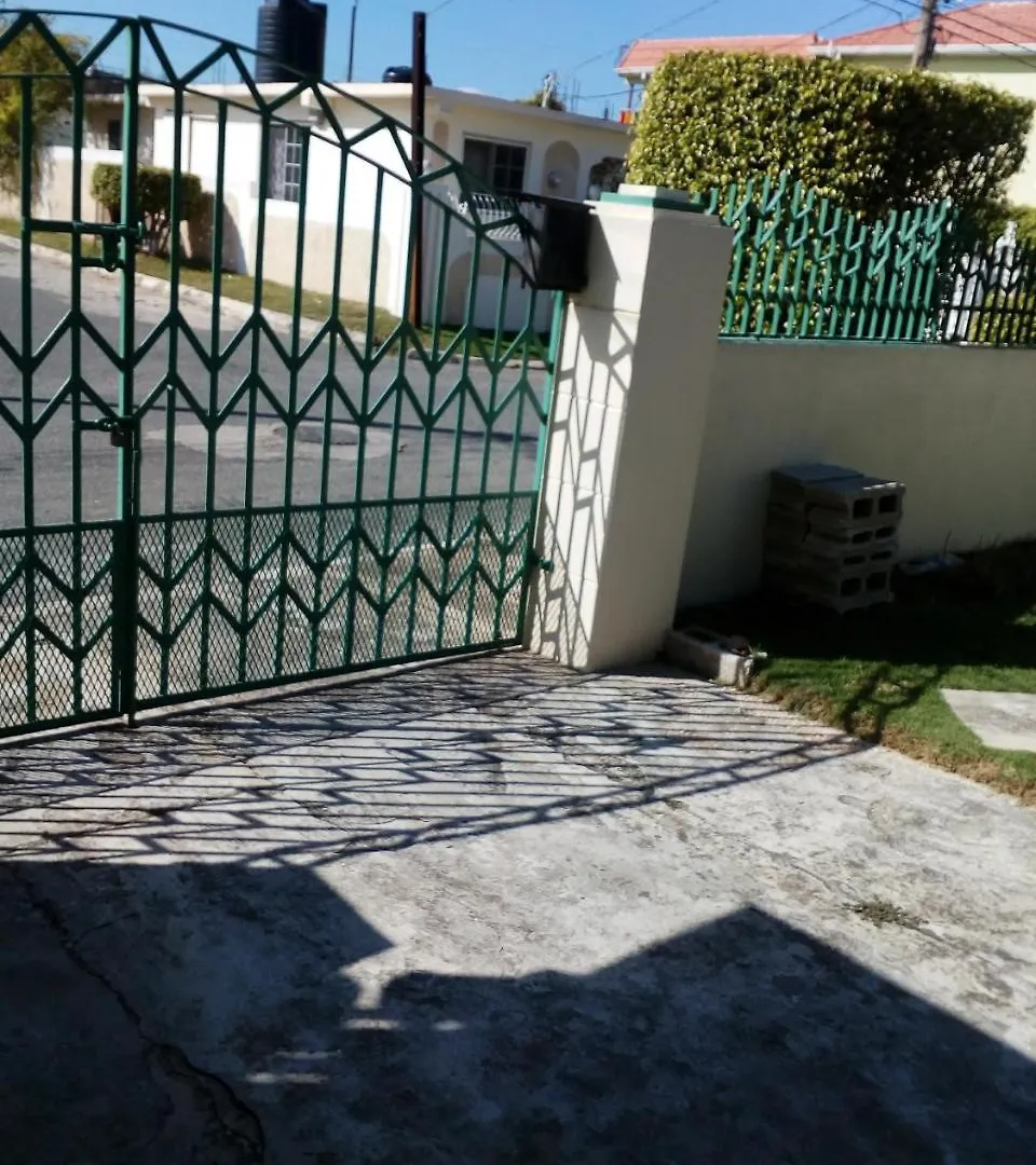 Cozy & Comfy Apartment Portmore Jamaica